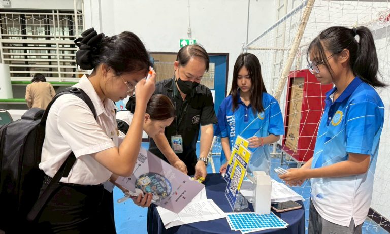 สวนดุสิตโพล ประเมินผลการจัดกิจกรรม SDU Job Fair 2025
