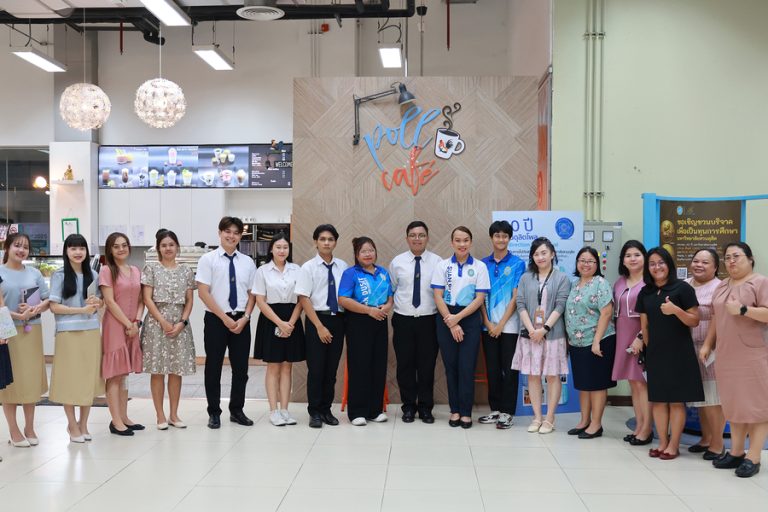 กิจกรรม “คุยสบายๆ… Life สาระ” ครั้งที่ 347 หัวข้อ “บุกงานDEK-D’S TCAS Fair สวนดุสิต”