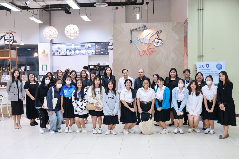 กิจกรรมคุยสบาย ๆ Life สาระ ครั้งที่ 398 หัวข้อ : จดทะเบียนทรัพย์สินทางปัญญา ประเภท “สิทธิบัตร” เรื่อง “ระบบวัดแรงดันน้ำที่มีผลต่อคันกั้นน้ำ” โดย รศ.ดร.สุรชาติ สินวรณ์ และ รศ.ดร.ณัฐบดี วิริยาวัฒน์  สอดคล้องกับ SDGs 9 : Industry, Innovation and Infrastructure สร้างโครงสร้างพื้นฐานที่มีความยืดหยุ่นต่อการเปลี่ยนแปลง ส่งเสริมการพัฒนาอุตสาหกรรม ที่ครอบคลุมและยั่งยืน และส่งเสริมนวัตกรรม