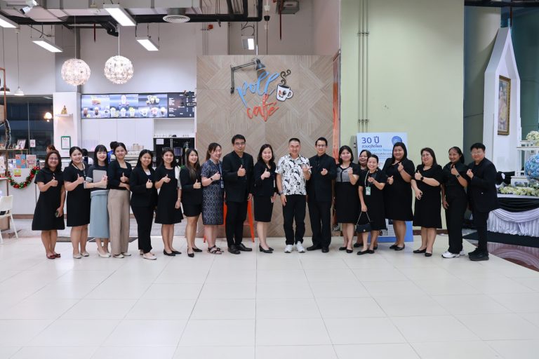 กิจกรรม “คุยสบายๆ… Life สาระ” ครั้งที่ 399 หัวข้อ : ภาวะผู้นำและผู้ตาม ภายใต้แรงกดดันสูง : บทเรียนจากปฏิบัติการทางทหารและงานกู้ภัยพบกับวิทยากร นาวาตรี ดร.ฐาพล สมสกุล หัวหน้าฝ่ายบริหารงานบุคคล กอ.รมน.จังหวัดภูเก็ต สอดคล้องกับ SDGs 16 : Peace, Justice and Strong Institutions (สันติภาพ ความยุติธรรม และสถาบันที่เข้มแข็ง) ที่เน้นการสร้างความสามารถของสถาบันในการรับมือกับความท้าทายในสังคมและวิกฤตการณ์