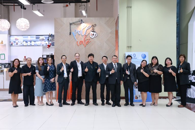 สวนดุสิตโพล มหาวิทยาลัยสวนดุสิต จัดกิจกรรม คุยสบาย ๆ…Life สาระ ครั้งที่ 400 ในหัวข้อ Talk with Dad : เรื่องเล่าจากพ่อ (และลูกของพ่อ)