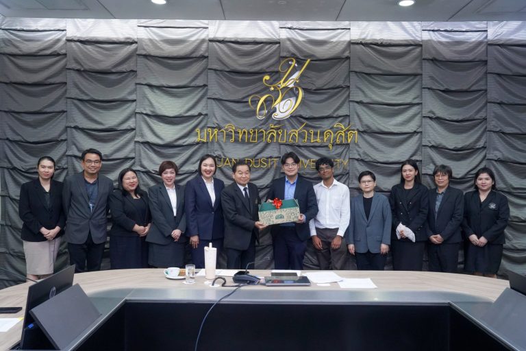 สวนดุสิตโพล ให้การต้อนรับ Mr. Cheung Yi Lin, Economist, Treasury & Markets Research Division, CIMB Bank, Malaysia.