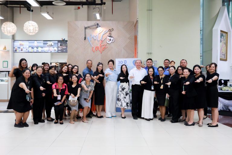 สวนดุสิตโพล ร่วมกับคณะวิทยาการจัดการ จัดกิจกรรม “คุยสบาย ๆ Story Talk One Lab” ครั้งที่ 423(17)         EP.1 “How I create my Micro Credentials?? U expert in wht??“
