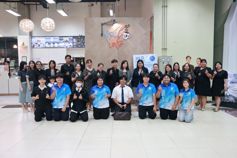 สวนดุสิตโพล ร่วมกับโรงเรียนการเรือน จัดกิจกรรม “คุยสบาย ๆ… Story Talk One Lab“ ครั้งที่ 429(23) EP.3 “คหกรรมศาสตร์ไม่ใช่แค่เรื่องในบ้าน” Home Economics : Beyond Everyday Living”