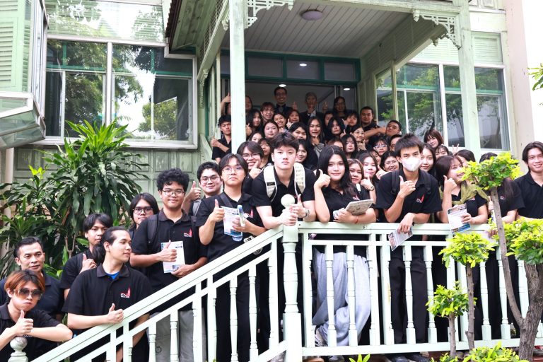 สวนดุสิตโพล ร่วมกับ คณะครุศาสตร์ และโรงเรียนการท่องเที่ยวและการบริการ มหาวิทยาลัยสวนดุสิต จัดกิจกรรม Poll Lab หัวข้อ “SDU StoryWalk เดิน TALK เล่าเรื่องสวนดุสิต”