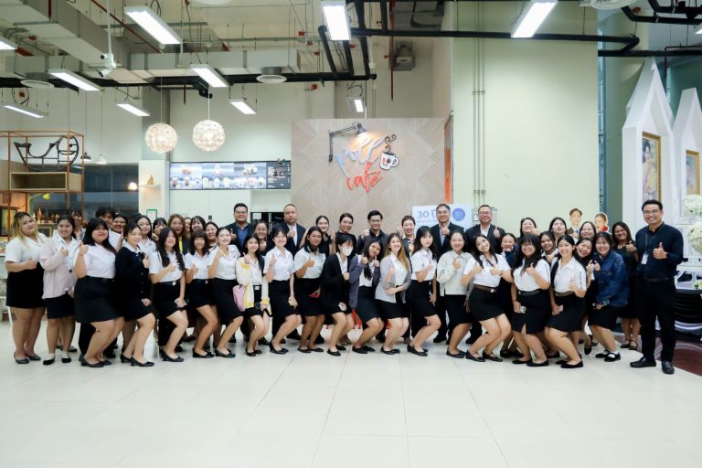 สวนดุสิตโพล ร่วมกับ โรงเรียนกฎหมายและการเมือง จัดกิจกรรม “คุยสบาย ๆ… Story Talk One Lab“ ครั้งที่ 435(29) EP. 1 The Fine Line: ครูกับการสร้างพื้นที่ปลอดภัยสำหรับเด็ก โดยโรงเรียนกฎหมายและการเมือง & คณะครุศาสตร์”