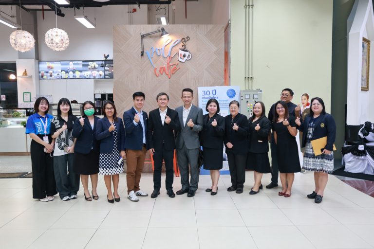 สวนดุสิตโพล จัดกิจกรรม   “คุยสบาย ๆ… Story Talk One Lab“ครั้งที่445 (39)  ในหัวข้อ “ทำไมต้อง MBA นวัตกรรมและความยั่งยืน”