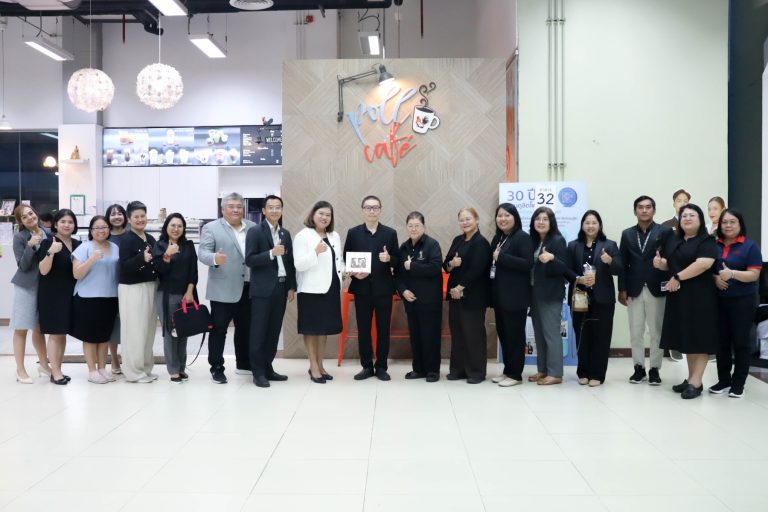 สวนดุสิตโพล จัดกิจกรรม   “คุยสบาย ๆ… Story Talk One Lab“ ในหัวข้อ “น้ำท่วมกรุงครั้งนี้ สอนอะไรเรา…”ครั้งที่443(37)